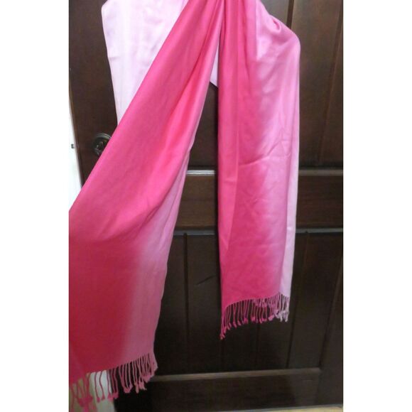 Collection Eighteen Pink Scarf / Shawl with fringe 21 x 72 Inches - Picture 1 of 4